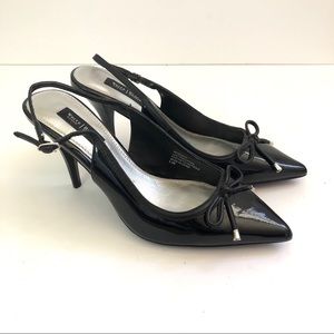 White House Black Market Black pointy meredith 👠